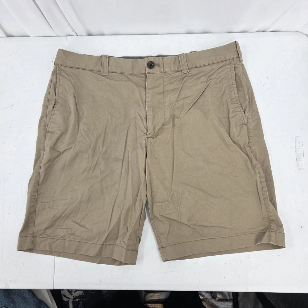 J CREW Mens 34x9 Stretch Shorts Beige Flat Front C8937 Re-Imagined By J.‎ CREW.